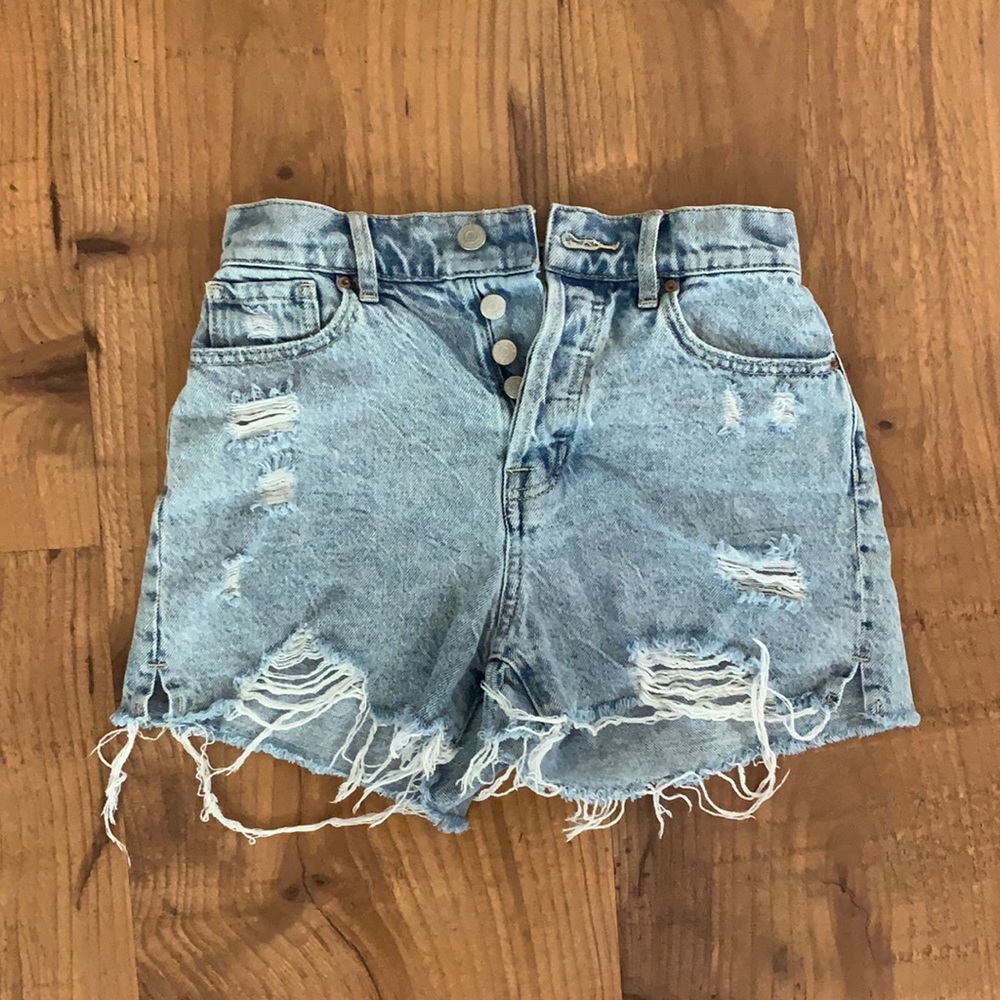 trendy PacSun jean shorts